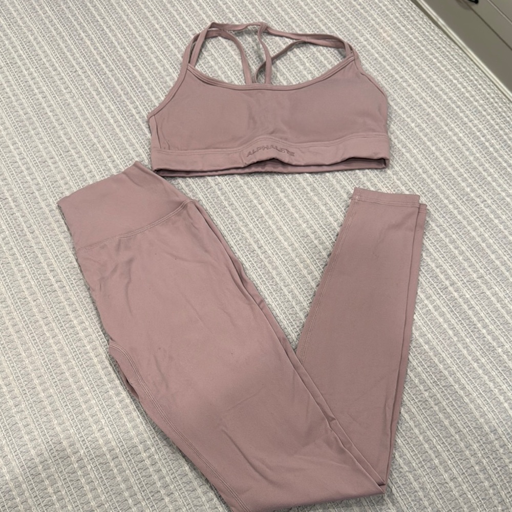 Alphalete Mauve Alphalux Tri Bra and Alphalux Wonder Leggings Set